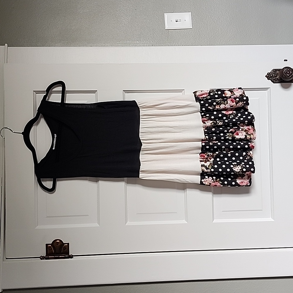 LAST CHANCE Cute tank